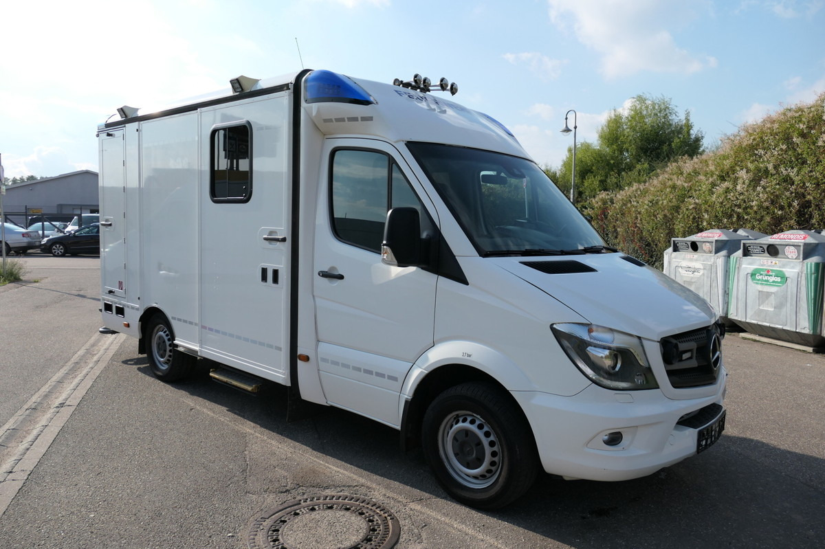 MERCEDES-BENZ 319 Sprinter 6-Zylinder Rettungswagen Strobel - Ambulance: photos 3 MERCEDES-BENZ 319 Sprinter 6-Zylinder Rettungswagen Strobel - Ambulance: photos 3