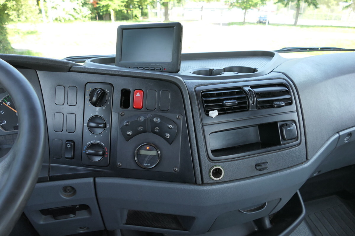 Crédit-bail de MERCEDES-BENZ KAMAG WBH 25 Wiesel Terberg Umsetzfahrz. Sattelk MERCEDES-BENZ KAMAG WBH 25 Wiesel Terberg Umsetzfahrz. Sattelk: photos 12 Crédit-bail de MERCEDES-BENZ KAMAG WBH 25 Wiesel Terberg Umsetzfahrz. Sattelk MERCEDES-BENZ KAMAG WBH 25 Wiesel Terberg Umsetzfahrz. Sattelk: photos 12