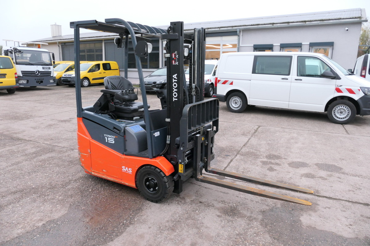 TOYOTA 7FBEST 15 3-Rad DUPLEX HUBHÖHE 3m - Chariot élévateur électrique: photos 2 TOYOTA 7FBEST 15 3-Rad DUPLEX HUBHÖHE 3m - Chariot élévateur électrique: photos 2
