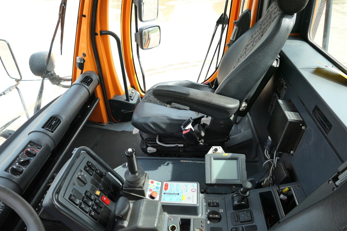 Crédit-bail de UNIMOG U400 405/12 AHK KLIMA ZAPFWELLE vorn SFZ KOMMUN UNIMOG U400 405/12 AHK KLIMA ZAPFWELLE vorn SFZ KOMMUN: photos 14 Crédit-bail de UNIMOG U400 405/12 AHK KLIMA ZAPFWELLE vorn SFZ KOMMUN UNIMOG U400 405/12 AHK KLIMA ZAPFWELLE vorn SFZ KOMMUN: photos 14