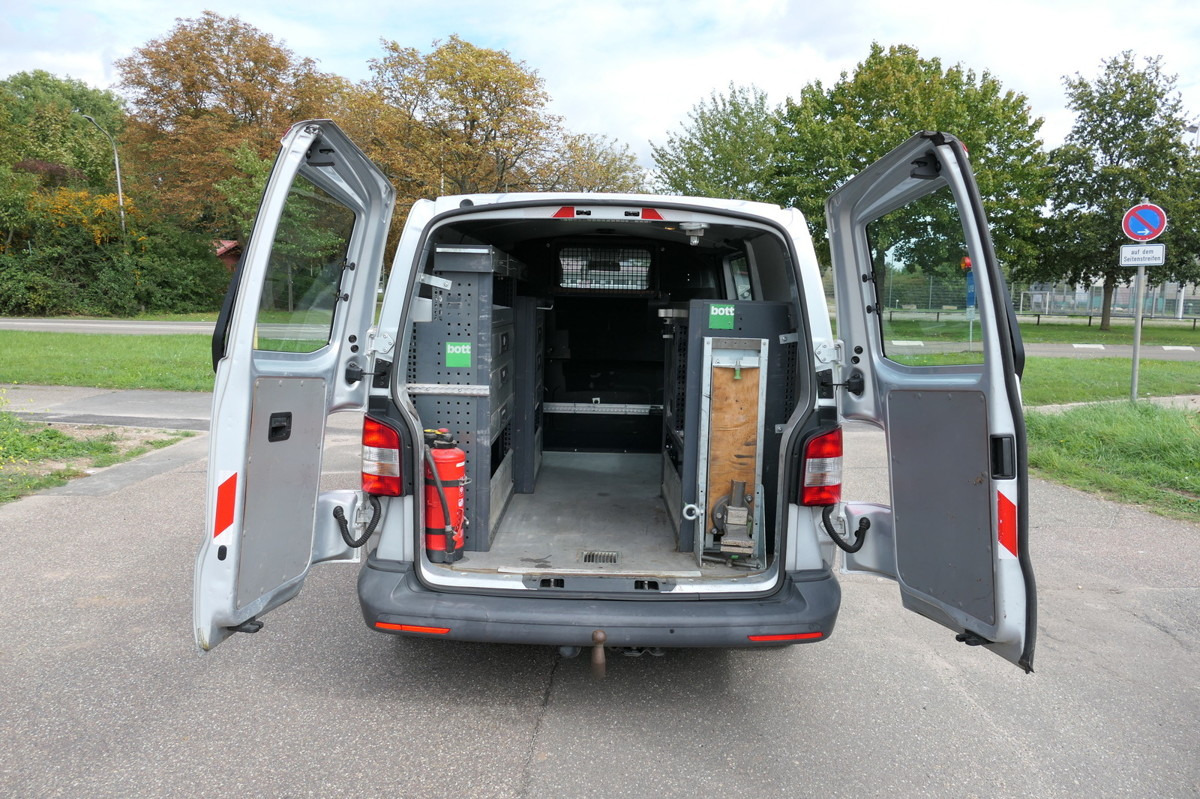 VW T5 Transporter 2.0 TDI 4Motion Flügeltür Klima A - Fourgonnette: photos 1 VW T5 Transporter 2.0 TDI 4Motion Flügeltür Klima A - Fourgonnette: photos 1