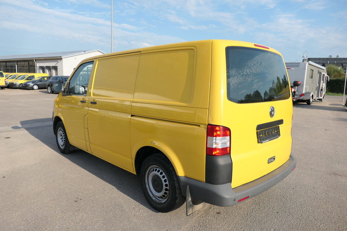 VW T5 Transporter 2.0 TDI PARKTRONIK 2xSCHIEBETÜR - Fourgonnette: photos 5 VW T5 Transporter 2.0 TDI PARKTRONIK 2xSCHIEBETÜR - Fourgonnette: photos 5