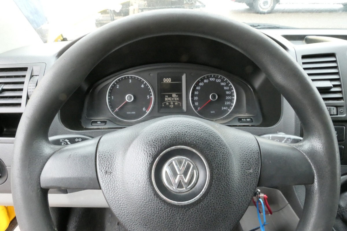Fourgonnette VW T5 Transporter 2.0 TDI PARKTRONIK EURO-5 2xSCHIE: photos 10 Fourgonnette VW T5 Transporter 2.0 TDI PARKTRONIK EURO-5 2xSCHIE: photos 10