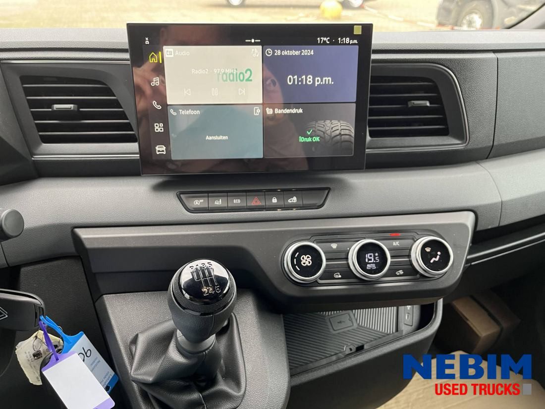 Fourgon utilitaire neuf Renault Master L3H2 150HP 6 Units Available: photos 21