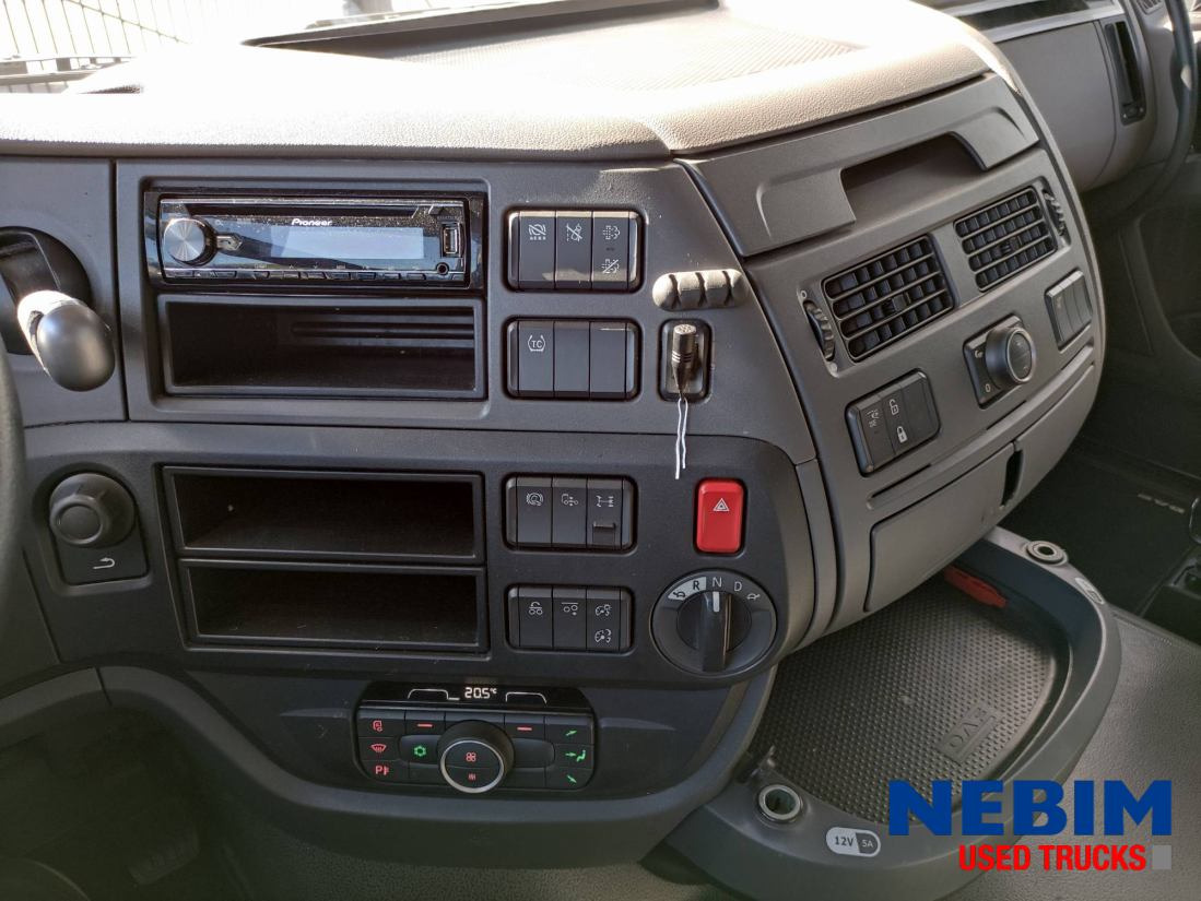 DAF XF 450 6x2 FTG - 493.069Km - ADR/VLG-AT  - Tracteur routier: photos 4 DAF XF 450 6x2 FTG - 493.069Km - ADR/VLG-AT  - Tracteur routier: photos 4