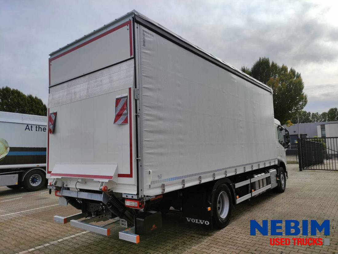 Volvo FM 330 4X2 - Camion à rideaux coulissants: photos 2 Volvo FM 330 4X2 - Camion à rideaux coulissants: photos 2