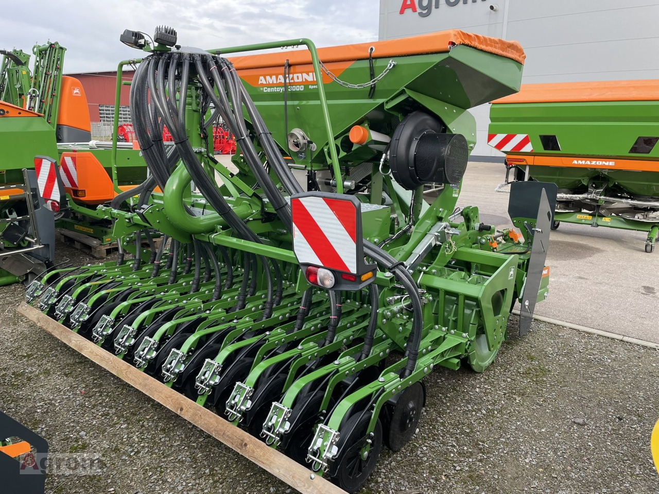 Amazone CENTAYA 3000 Spezial + KX 3001 - Combiné de semis: photos 4 Amazone CENTAYA 3000 Spezial + KX 3001 - Combiné de semis: photos 4