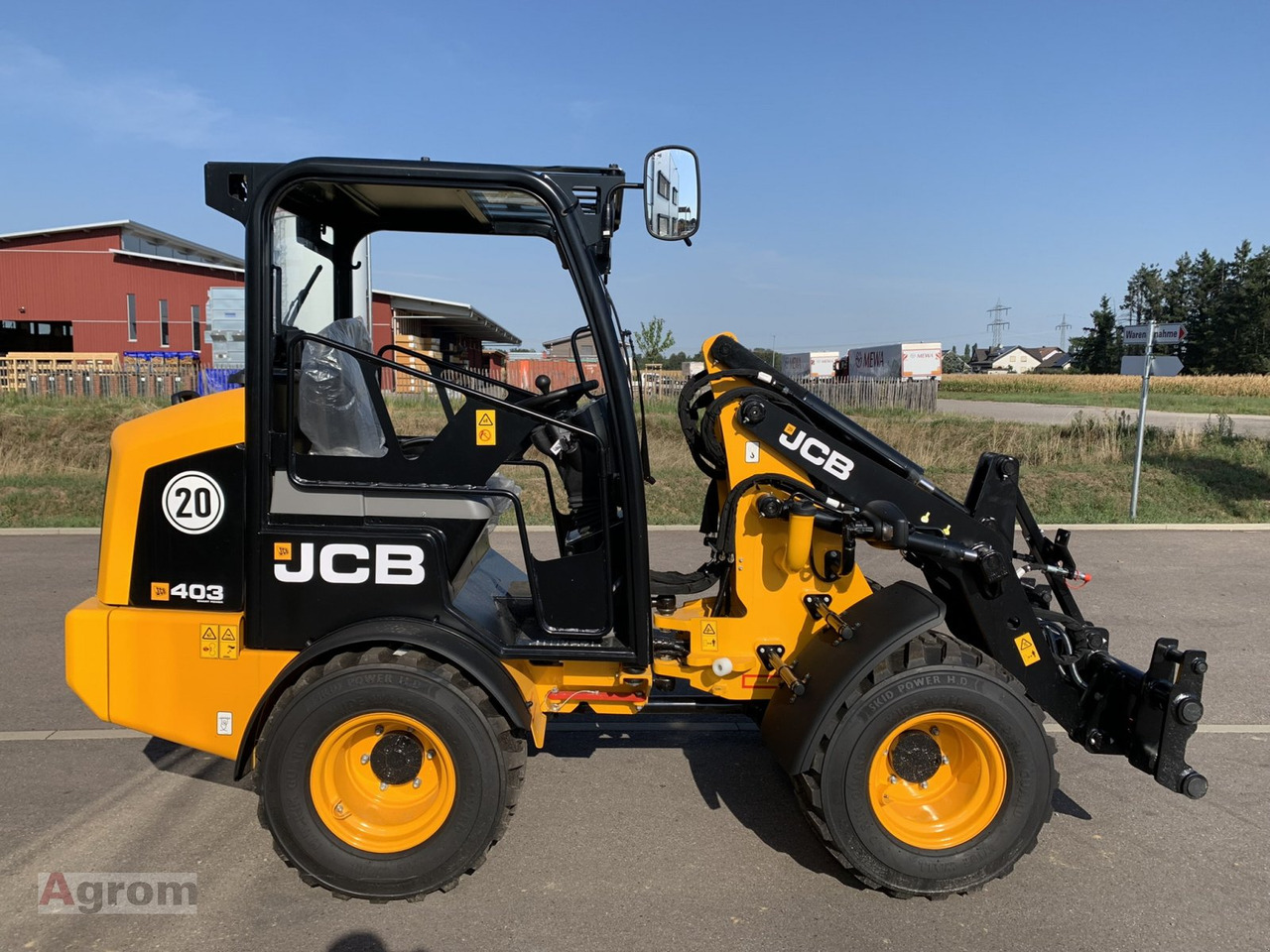 JCB 403 - Valet de ferme: photos 5 JCB 403 - Valet de ferme: photos 5