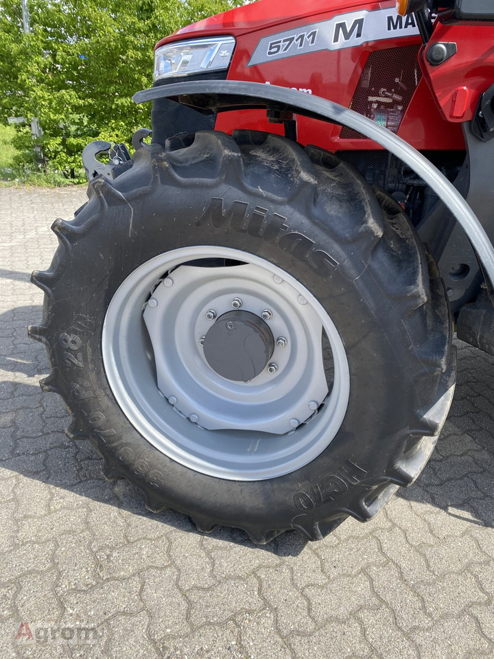 Tracteur agricole Massey Ferguson 5711 M DYNA-4: photos 10