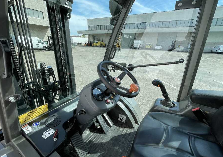 Ausa C 250 H X4 - Chariot tout terrain: photos 4 Ausa C 250 H X4 - Chariot tout terrain: photos 4