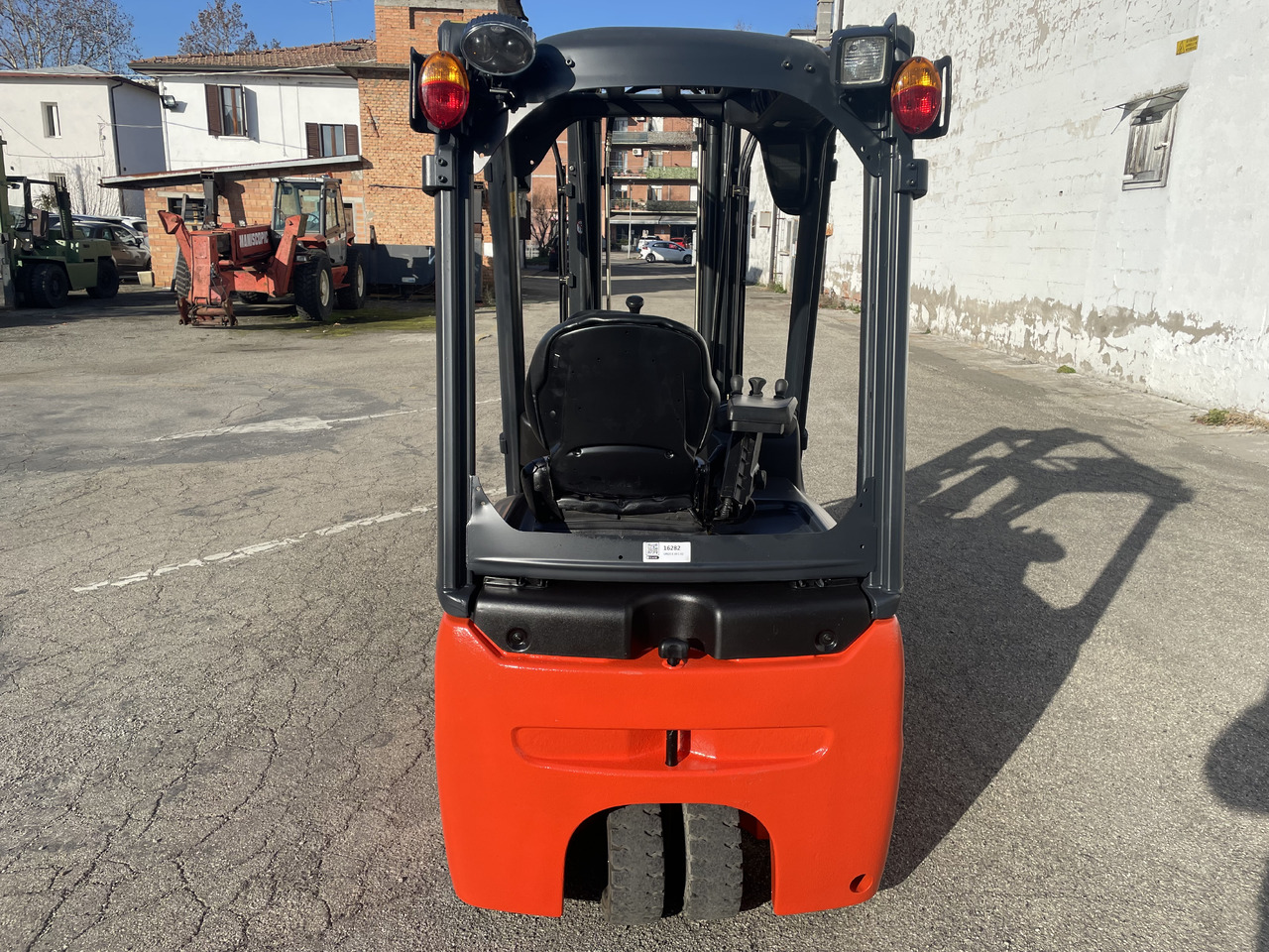 Linde E 16 C-01 (batt. 2017) - Chariot élévateur électrique: photos 3 Linde E 16 C-01 (batt. 2017) - Chariot élévateur électrique: photos 3