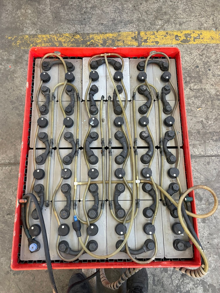 Linde E 16 C-01 (batt. 2017) - Chariot élévateur électrique: photos 5 Linde E 16 C-01 (batt. 2017) - Chariot élévateur électrique: photos 5