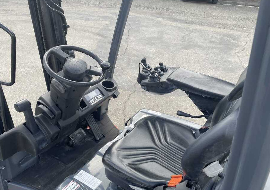 Toyota 8 FBMT 15 (Batt. NUOVA) - Chariot élévateur électrique: photos 4 Toyota 8 FBMT 15 (Batt. NUOVA) - Chariot élévateur électrique: photos 4