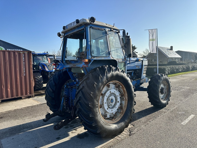Tracteur agricole Ford TW-10: photos 9 Tracteur agricole Ford TW-10: photos 9