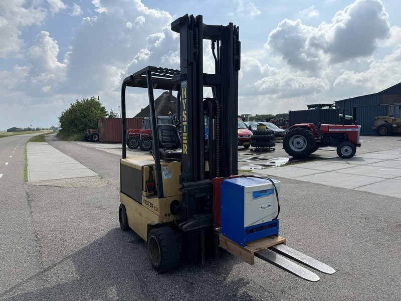 Hyster E2.50XL - Chariot élévateur électrique: photos 3 Hyster E2.50XL - Chariot élévateur électrique: photos 3