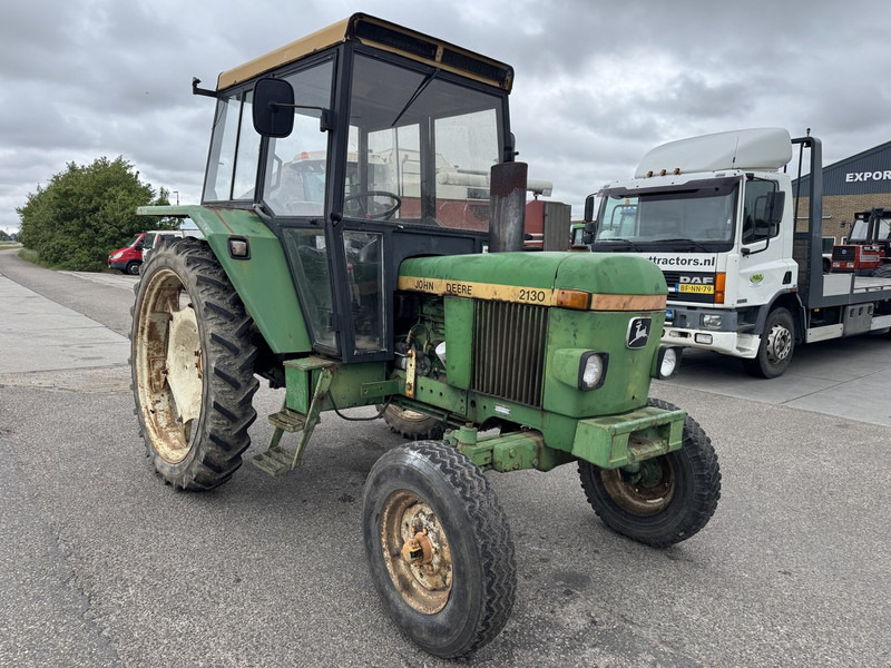 John Deere 2130 - Tracteur agricole: photos 3 John Deere 2130 - Tracteur agricole: photos 3