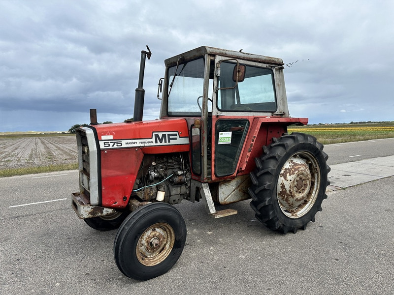 Massey Ferguson 575 - Tracteur agricole: photos 1 Massey Ferguson 575 - Tracteur agricole: photos 1
