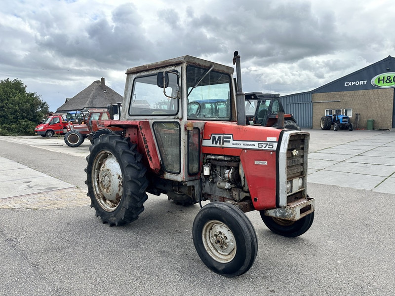 Massey Ferguson 575 - Tracteur agricole: photos 3 Massey Ferguson 575 - Tracteur agricole: photos 3