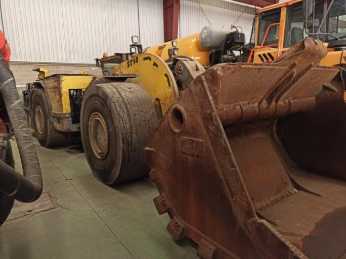 Atlas Copco ST14 - Machine d'exploitation minière: photos 2 Atlas Copco ST14 - Machine d'exploitation minière: photos 2