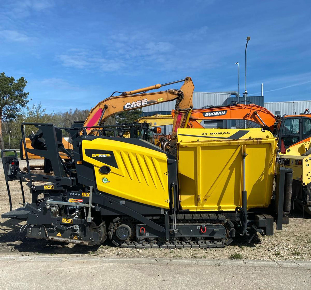 Bomag BF200 C-2 - Finisseur: photos 2 Bomag BF200 C-2 - Finisseur: photos 2