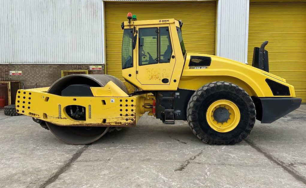 Bomag BW 226 DH-41 BVC - Compacteur à pieds de mouton/ Monocylindre: photos 2 Bomag BW 226 DH-41 BVC - Compacteur à pieds de mouton/ Monocylindre: photos 2