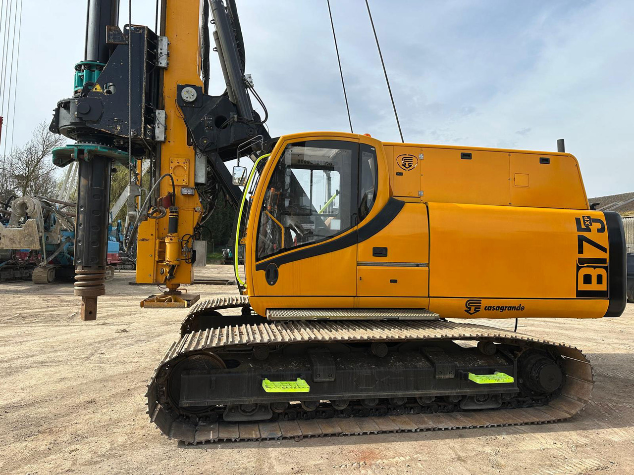 Casagrande B175 XP-2 - Mât de battage: photos 1 Casagrande B175 XP-2 - Mât de battage: photos 1