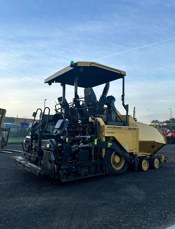 Caterpillar AP500F - Finisseur: photos 4 Caterpillar AP500F - Finisseur: photos 4