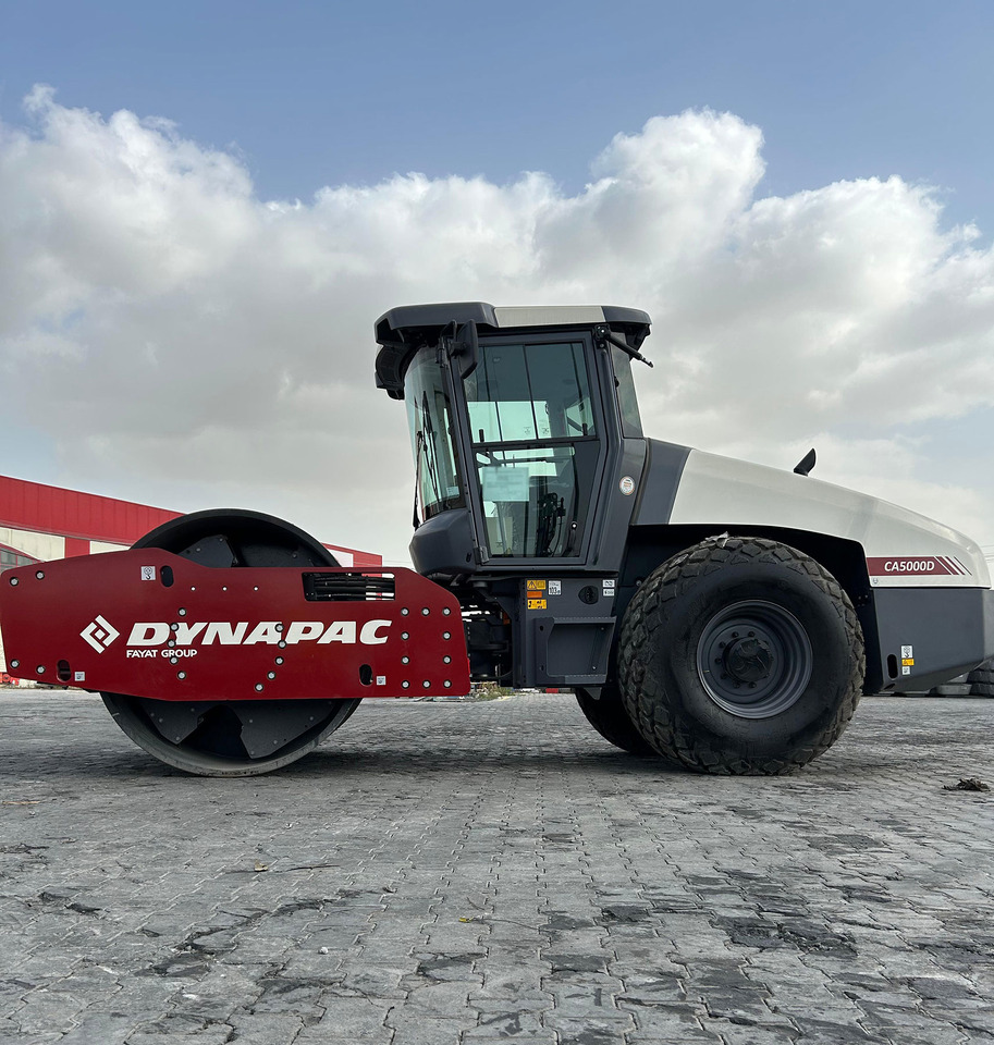 Dynapac CA5000D - Compacteur à pieds de mouton/ Monocylindre: photos 1 Dynapac CA5000D - Compacteur à pieds de mouton/ Monocylindre: photos 1