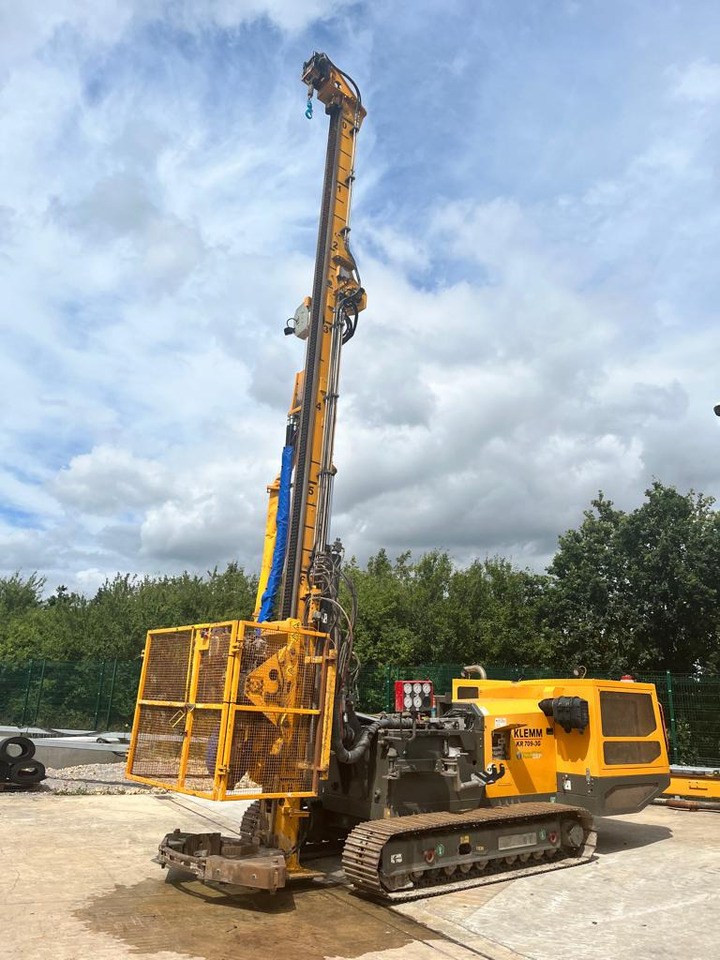 Klemm KR 709-3G - Mât de battage: photos 1 Klemm KR 709-3G - Mât de battage: photos 1