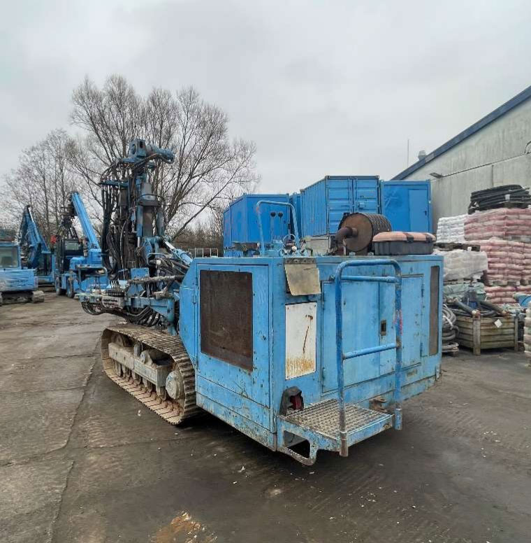 Klemm KR 802-3 - Mât de battage: photos 4 Klemm KR 802-3 - Mât de battage: photos 4