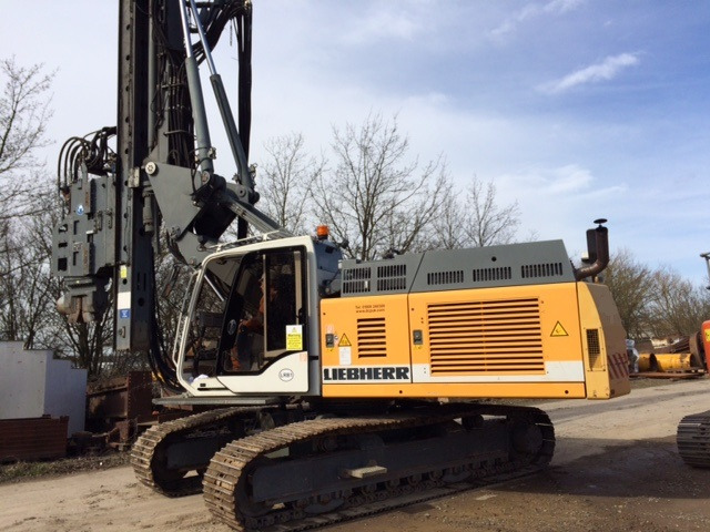 Liebherr LRB 125 XL - Mât de battage: photos 1 Liebherr LRB 125 XL - Mât de battage: photos 1