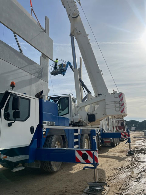 Liebherr LTM 1060-3.1 - Grue à tour: photos 3 Liebherr LTM 1060-3.1 - Grue à tour: photos 3