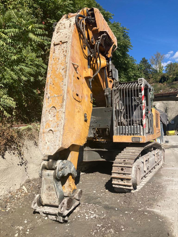 Liebherr R 944 C - Machine d'exploitation minière: photos 1 Liebherr R 944 C - Machine d'exploitation minière: photos 1