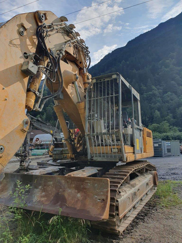 Liebherr R943T - Pelle sur chenille: photos 3 Liebherr R943T - Pelle sur chenille: photos 3