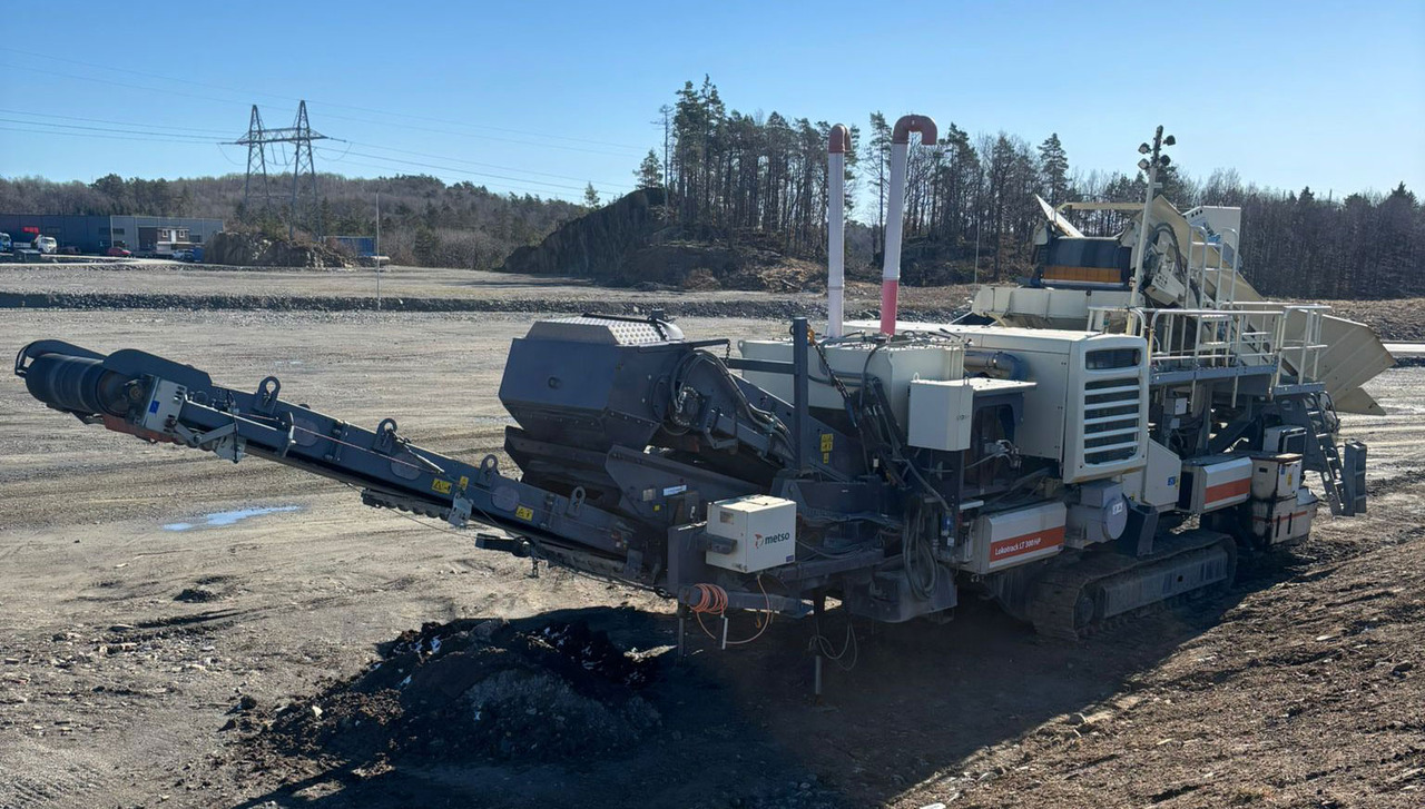 Metso LT 300 HPS - Concasseur à cône: photos 2 Metso LT 300 HPS - Concasseur à cône: photos 2