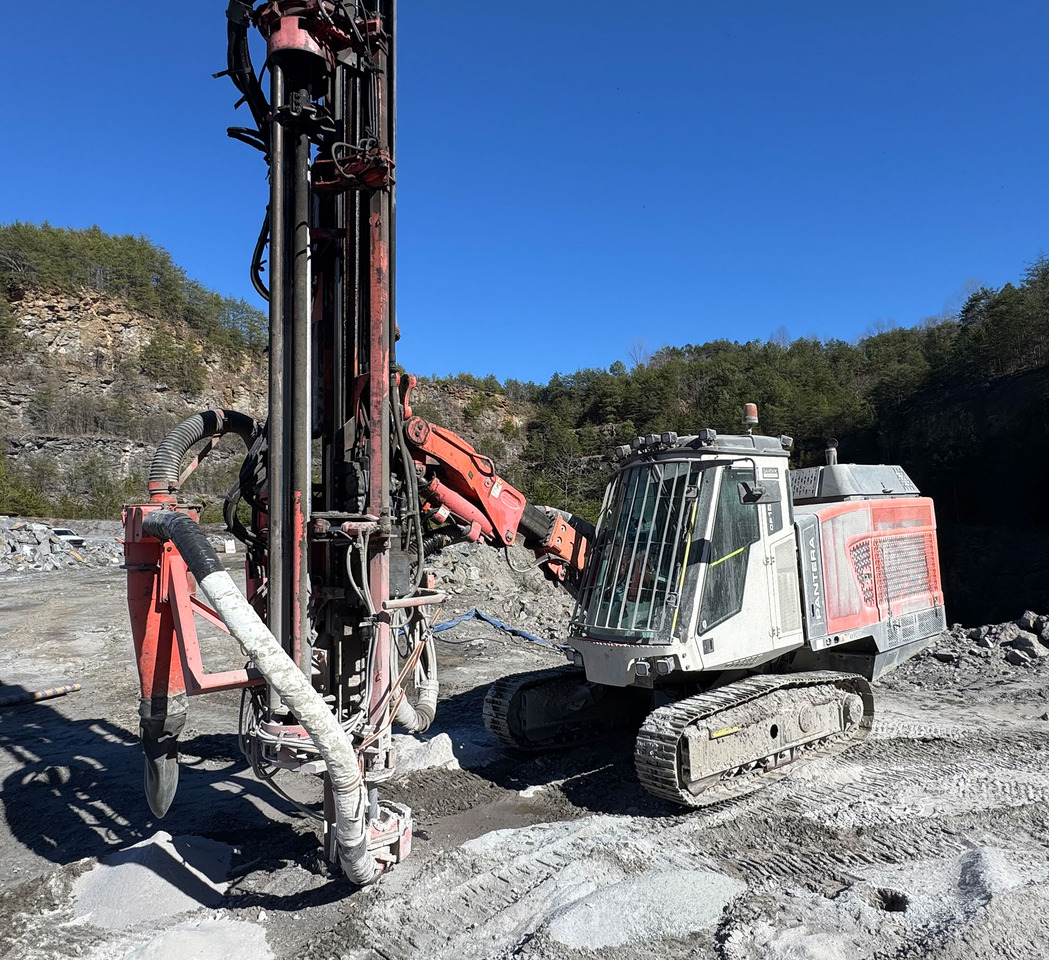 Sandvik DP1500i - Foreuse: photos 1 Sandvik DP1500i - Foreuse: photos 1