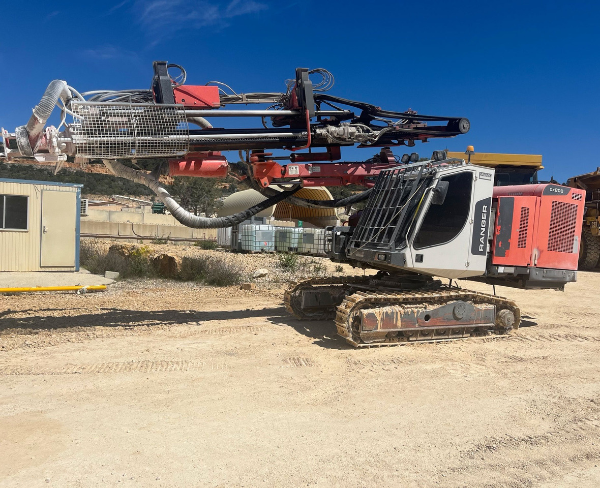 Sandvik DX800 - Foreuse: photos 1 Sandvik DX800 - Foreuse: photos 1