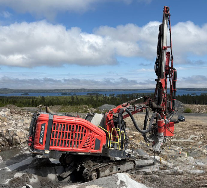 Sandvik DX800i - Foreuse: photos 2 Sandvik DX800i - Foreuse: photos 2