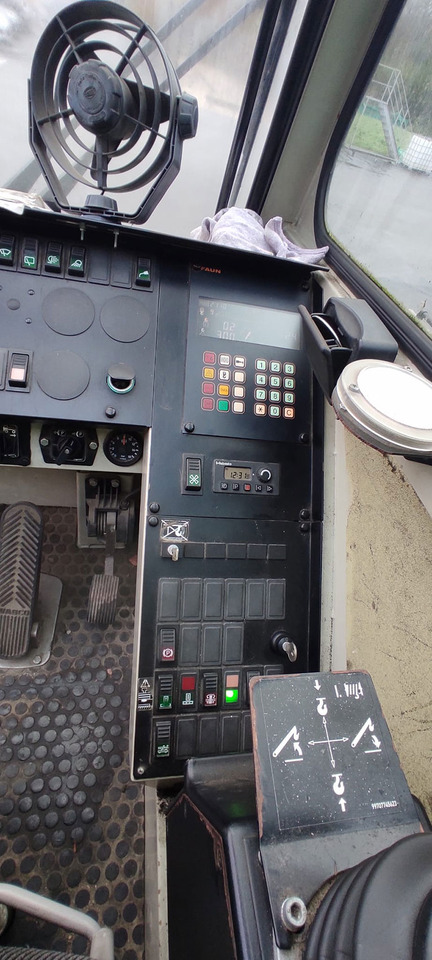 Tadano Faun ATF 30-2L - Grue mobile: photos 4 Tadano Faun ATF 30-2L - Grue mobile: photos 4