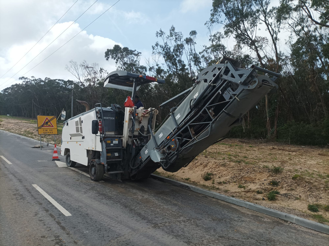 Wirtgen W 100 Ri - Fraiseuse à froid: photos 3 Wirtgen W 100 Ri - Fraiseuse à froid: photos 3