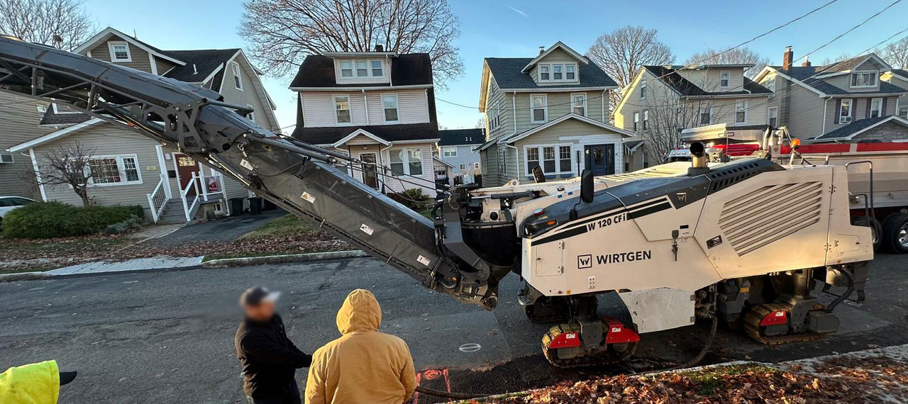 Wirtgen W 120 CFI - Fraiseuse à froid: photos 3 Wirtgen W 120 CFI - Fraiseuse à froid: photos 3