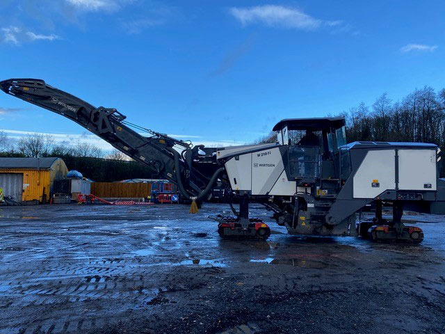 Wirtgen W 210 FI - Fraiseuse à froid: photos 3 Wirtgen W 210 FI - Fraiseuse à froid: photos 3