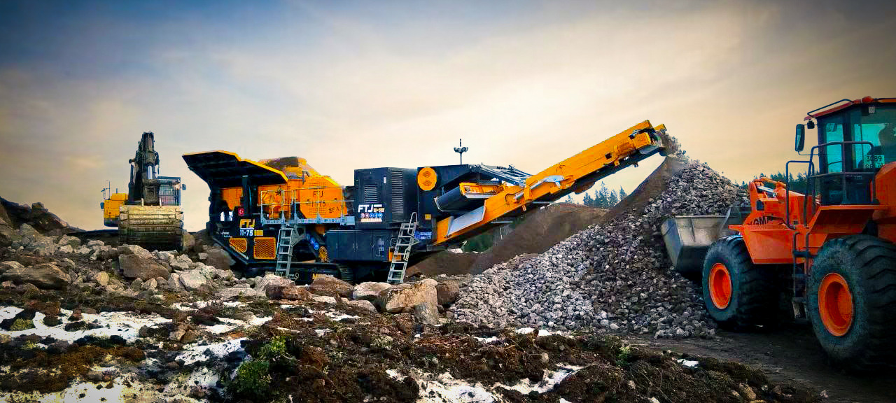 FABO crawler crusher - Concasseur: photos 4 FABO crawler crusher - Concasseur: photos 4
