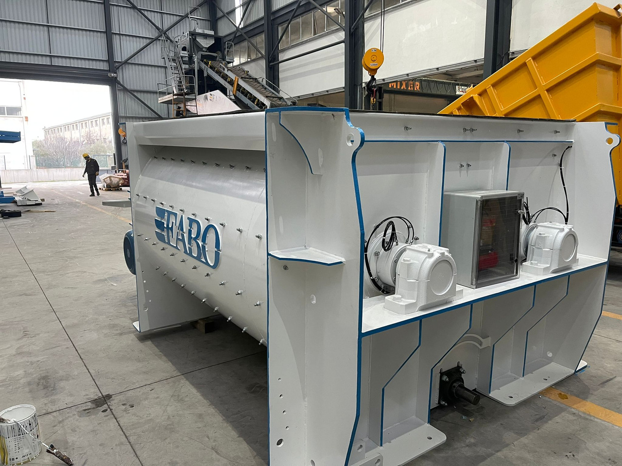 FABO twin shaft mixer - Bétonnière: photos 3 FABO twin shaft mixer - Bétonnière: photos 3