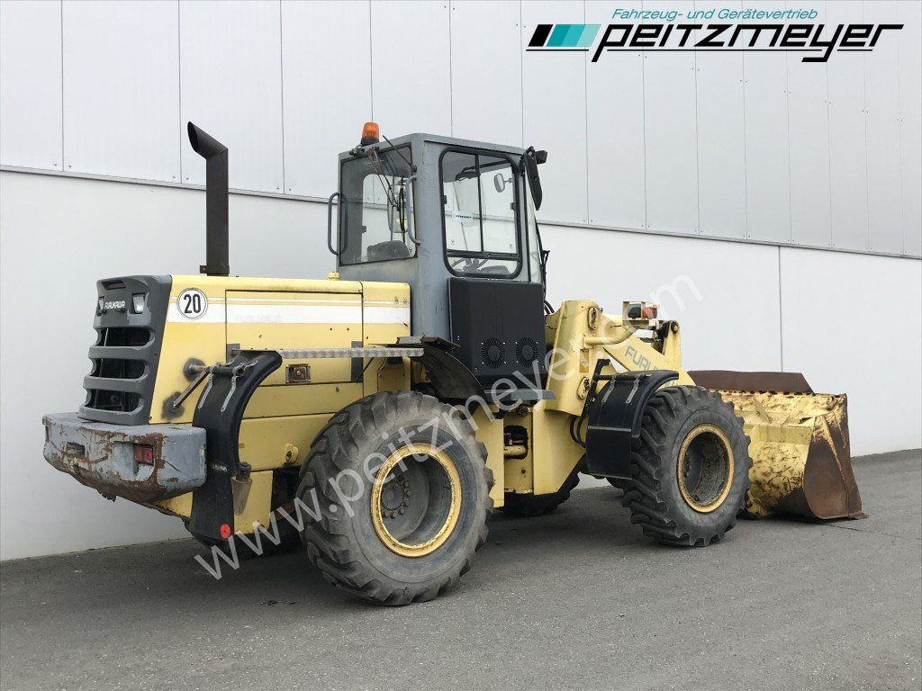 FURUKAWA RADLADER 325 Klima - Chargeuse sur pneus: photos 4 FURUKAWA RADLADER 325 Klima - Chargeuse sur pneus: photos 4