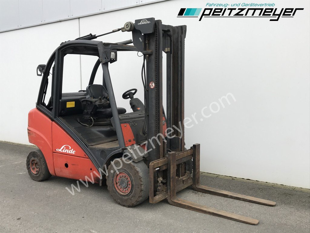 LINDE Gabelstapler H 35 T Gas + Seitenschieber - Chariot élévateur à gaz: photos 2 LINDE Gabelstapler H 35 T Gas + Seitenschieber - Chariot élévateur à gaz: photos 2