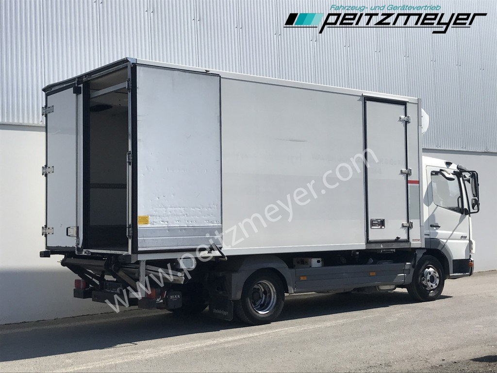 MERCEDES-BENZ Atego 818 L Tiefkühlkoffer m. Trennwand, Thermok T 800, LBW - Camion frigorifique: photos 3 MERCEDES-BENZ Atego 818 L Tiefkühlkoffer m. Trennwand, Thermok T 800, LBW - Camion frigorifique: photos 3