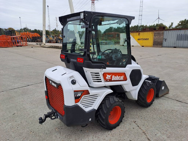 Bobcat L28 - Chargeuse sur pneus: photos 4 Bobcat L28 - Chargeuse sur pneus: photos 4