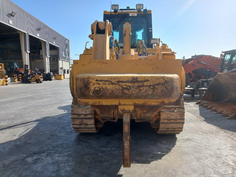 Komatsu D155A-6R (4 pcs available in Abu Dhabi) - Bulldozer: photos 5 Komatsu D155A-6R (4 pcs available in Abu Dhabi) - Bulldozer: photos 5