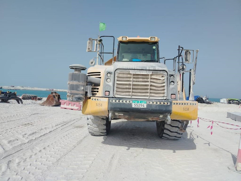 Tombereau articulé Komatsu HM400-3R (4 pieces available in Abu Dhabi): photos 6